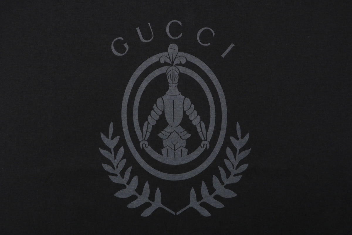 Gucci Laurel Wreath Knight Crest Logo Graphic Short Sleeve Tee Black