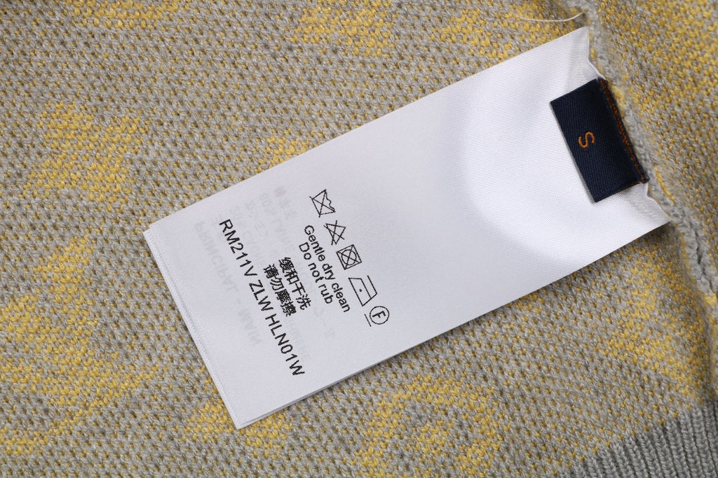 Louis Vuitton All-Over Grey / Gold Monogram Jacquard Cardigan | Grey