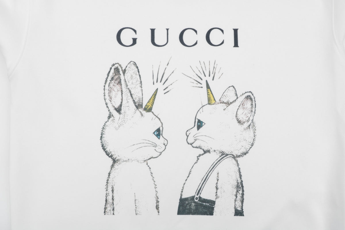 Gucci Unicorn Cat Graphic Crewneck Sweatshirt - White