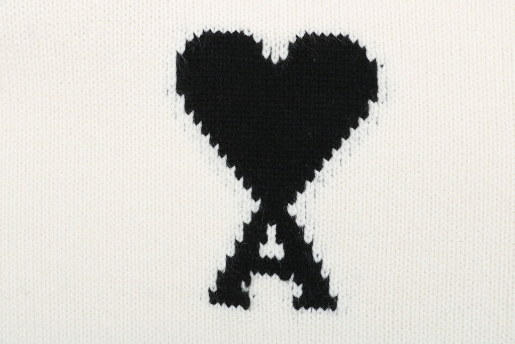 AMI 25FW Heart Emblem Polo Sweater in Cream